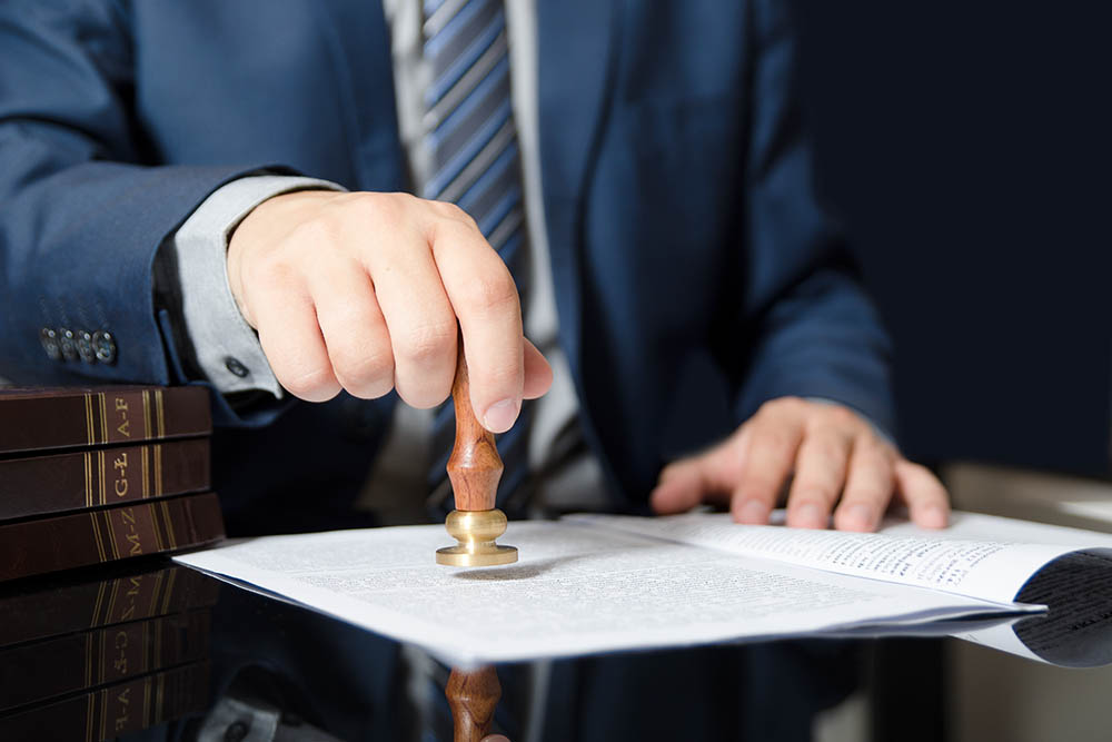 notary public stamps document