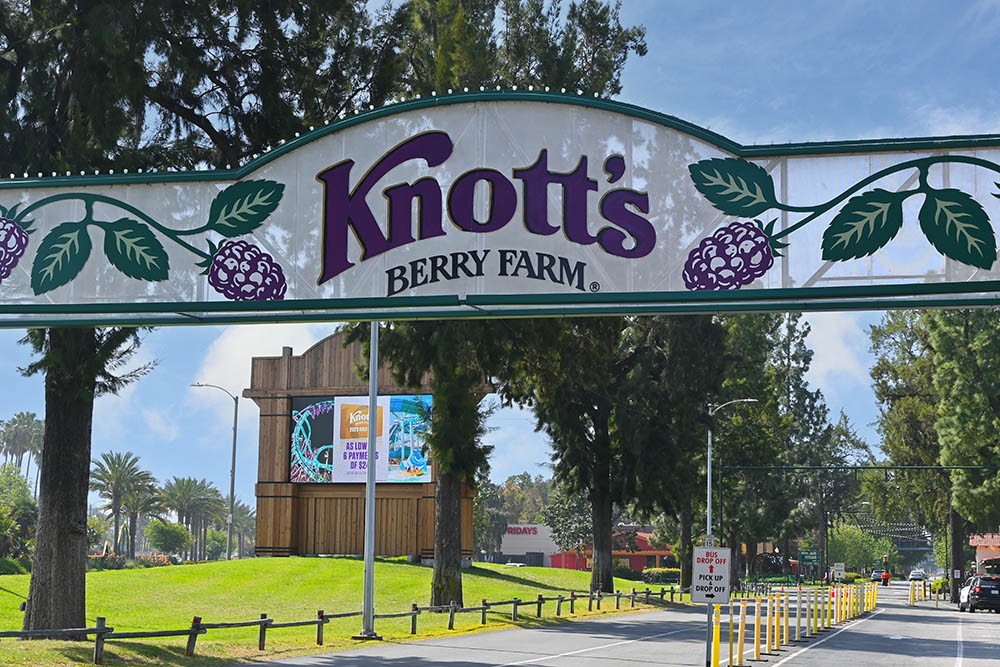 knotts berry farm in downtown buena park, california